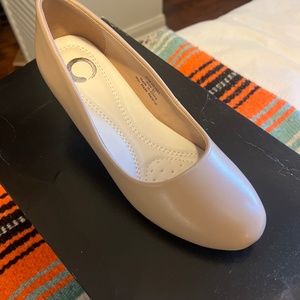 Journee LUU-M Nude Womens Pump, Zapatos de tacón Nude para mujer